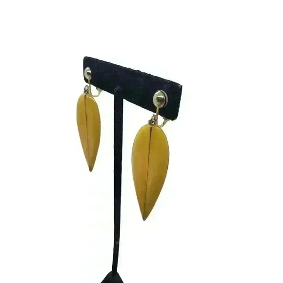 Vintage Earrings Long Yellow Enamel Leaf MCM Clip On Super Ling Drama - Picture 5 of 9